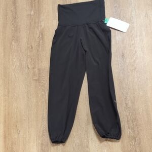 Lululemon Om Pant Size 2 Black NWT